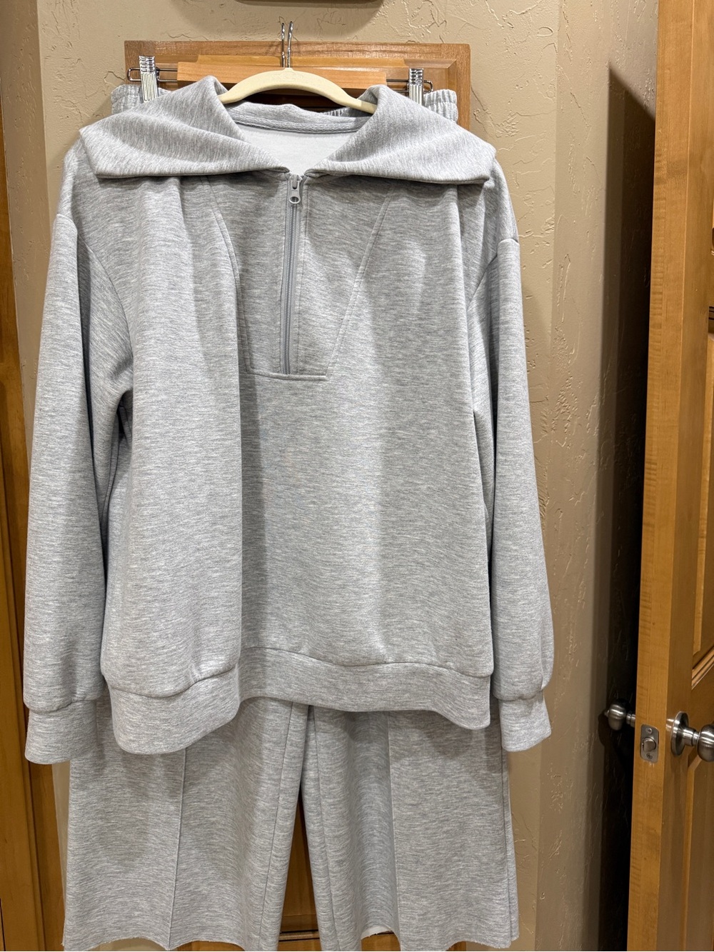 Casual, Cute and Comfy Light Gray Women's 2 Piece Lounge Set-Pullover & Pants